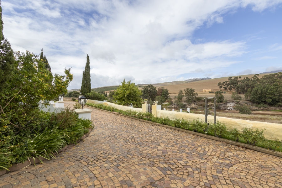 7 Bedroom Property for Sale in Bot River Western Cape